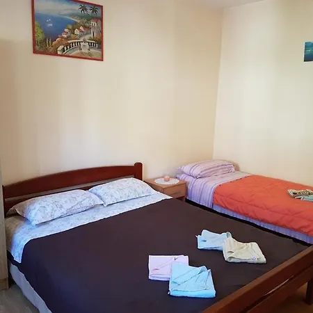 Robinsonstyle Stari Grad (Hvar)
