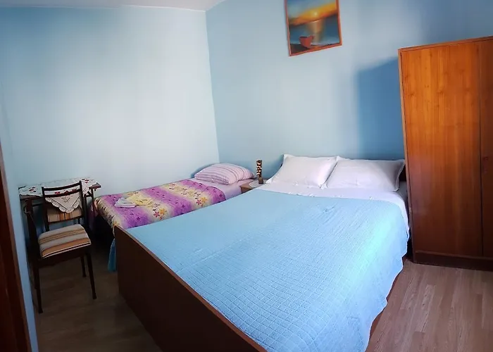 Robinsonstyle Stari Grad (Hvar)